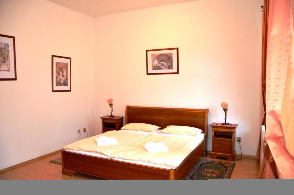 Penzion Scarlet Trencin Room photo