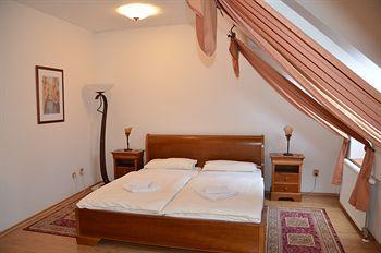 Penzion Scarlet Trencin Exterior photo