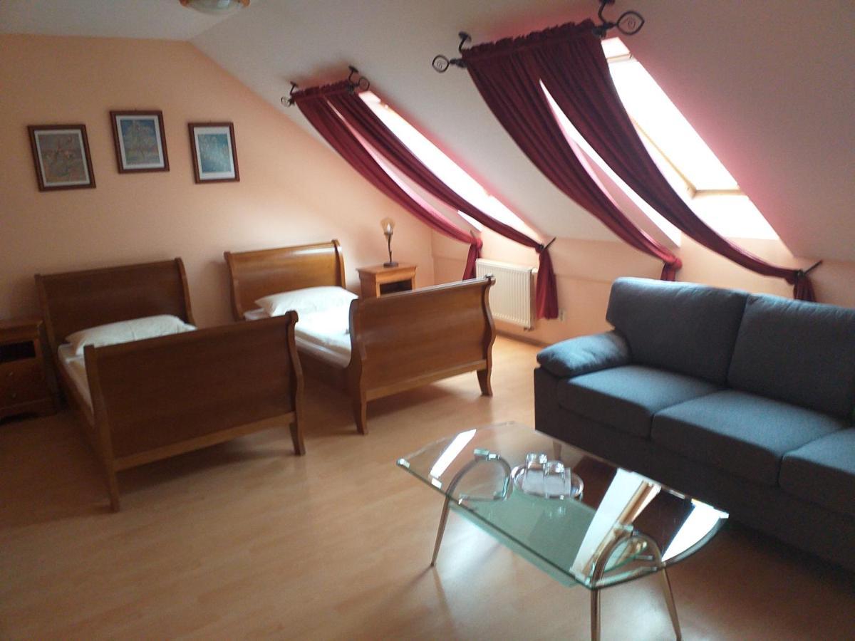 Penzion Scarlet Trencin Exterior photo